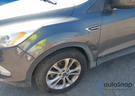 2017 Ford Escape Se из США, поврежденный, VIN 1FMCU0GD4HUC12118